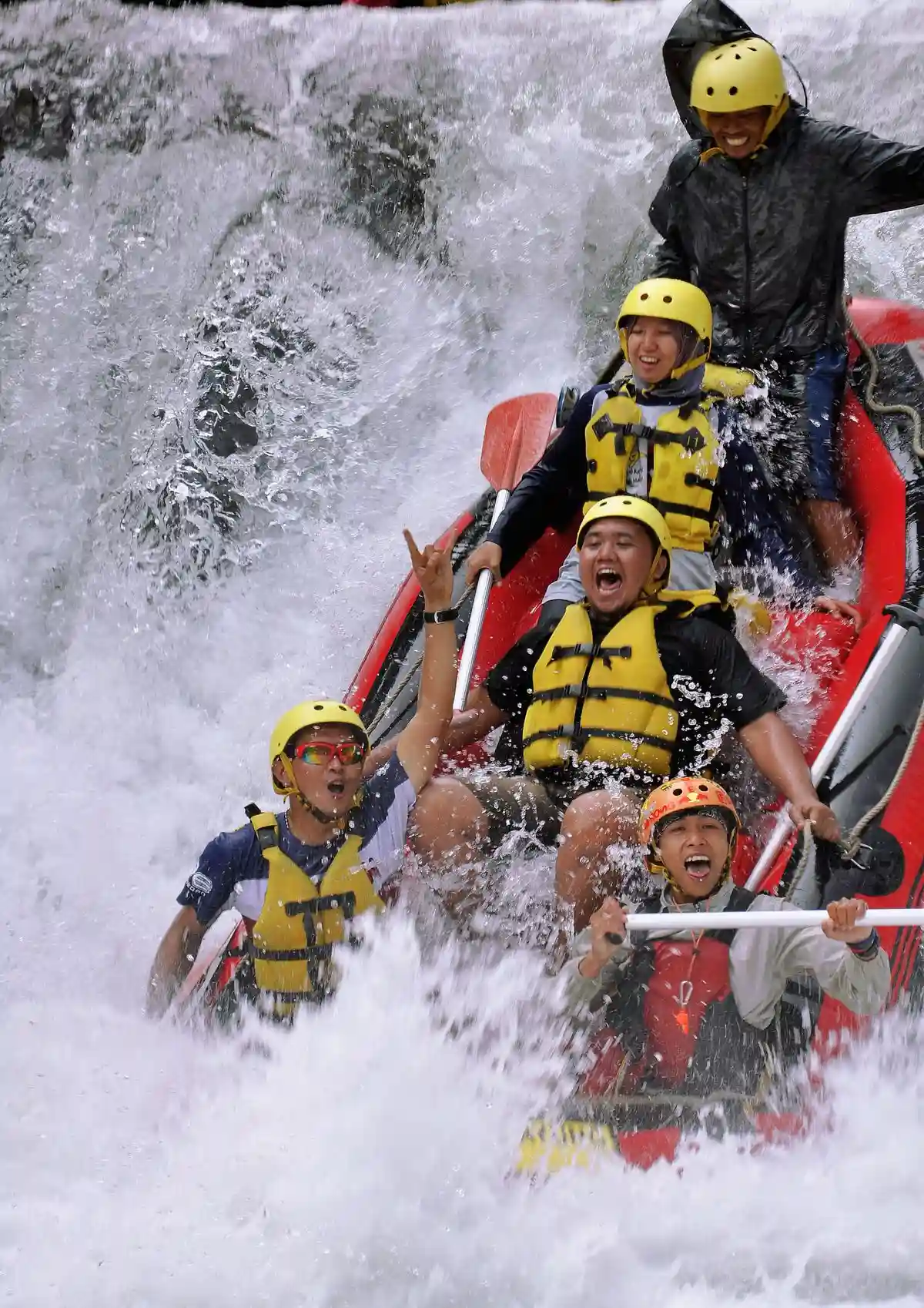 5 Alasan Utama Mengapa Anda Harus Mencoba Serunya Rafting di Pangalengan